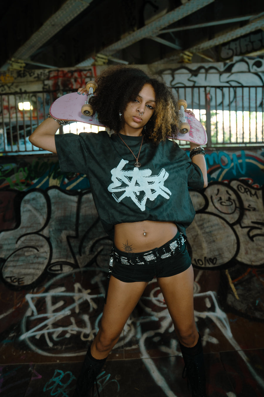BLACK OUT TEE